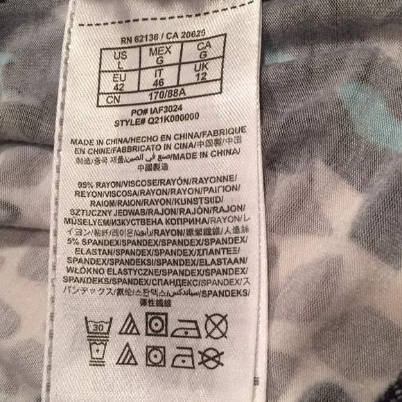 Strapless summer dress with pockets - Picture 4 of 4